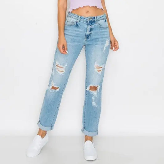 Judy Blue Distressed Boyfriend Jeans - Light Wash